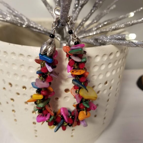 Colorful Vibrant Polished Shell Beaded Silver Bracelet Floral Encaps, Artisan - Picture 1 of 8